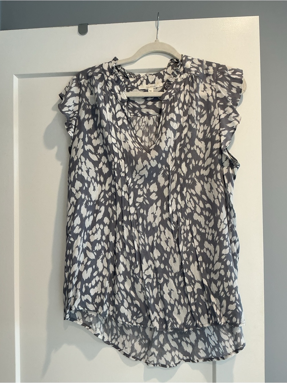 V-Neck Gray and White Printed Ruffle Sleeve Blouse